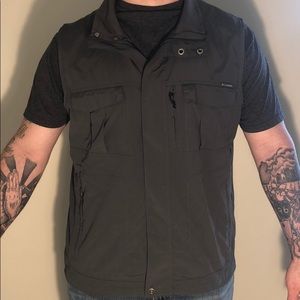 Columbia Men’s Vest Omni Shade Size XL